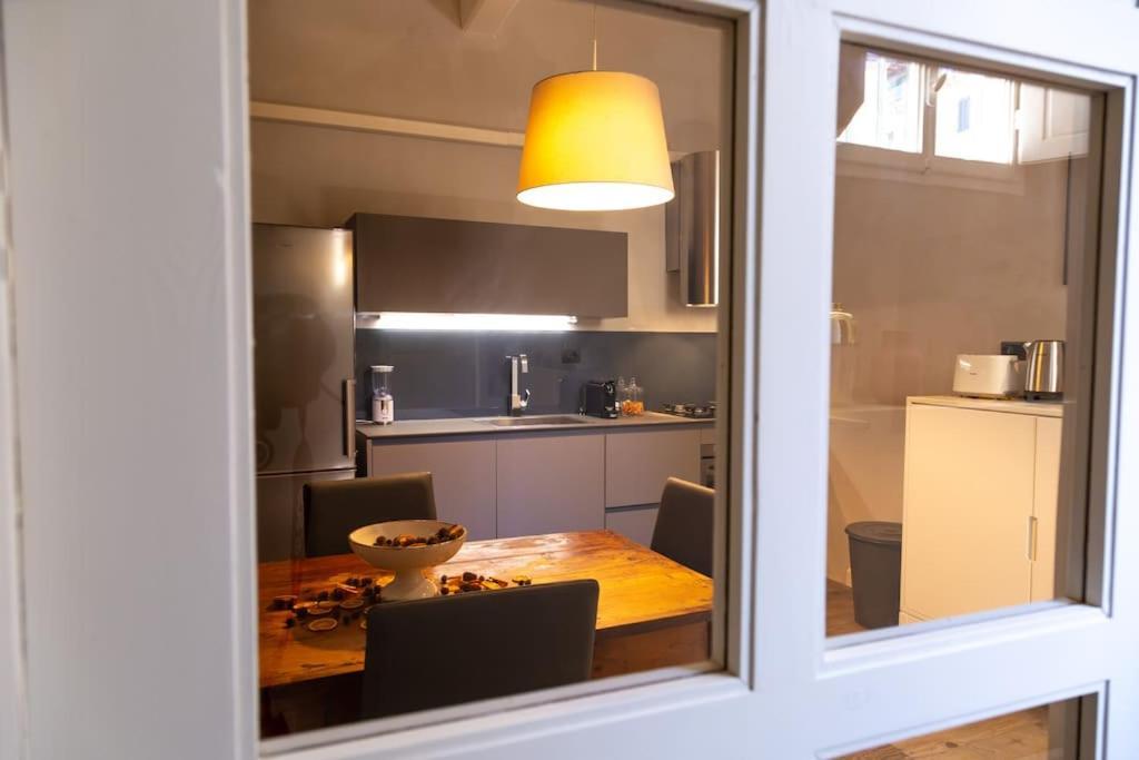 Luxury Florence - City Center Apartment ภายนอก รูปภาพ
