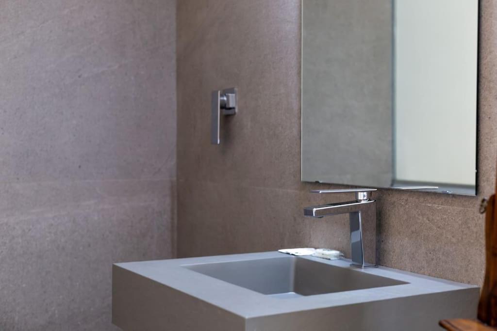 Luxury Florence - City Center Apartment ภายนอก รูปภาพ
