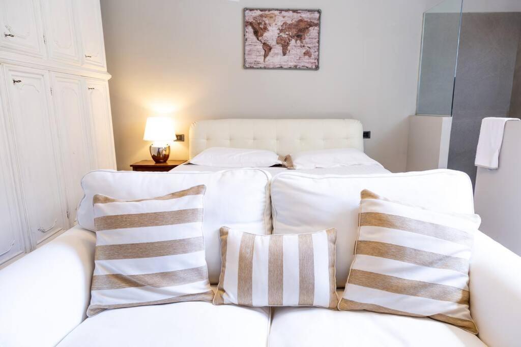 Luxury Florence - City Center Apartment ภายนอก รูปภาพ