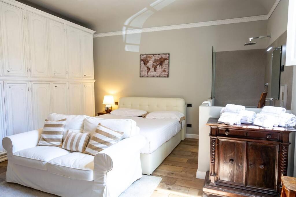 Luxury Florence - City Center Apartment ภายนอก รูปภาพ